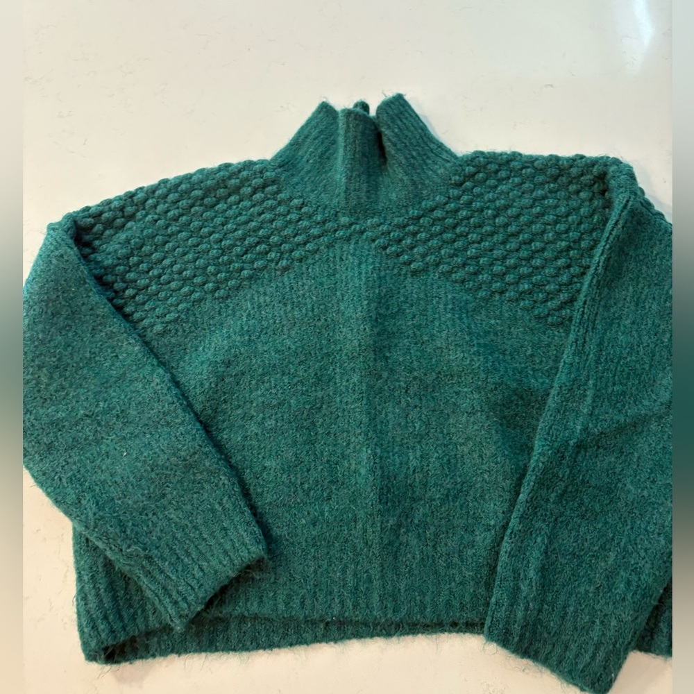 Free People sweater